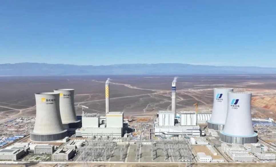 戈壁极境崛起智慧能源枢纽：CC网投助力 
