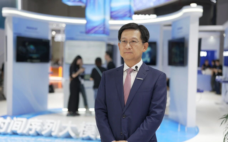 崔山受新华社专访：以工业具身智能沉构出产力，引领流程工业智能化升级